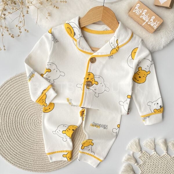 Winnie Pooh Karakterli Gömlek Yaka Pijama Takımı
