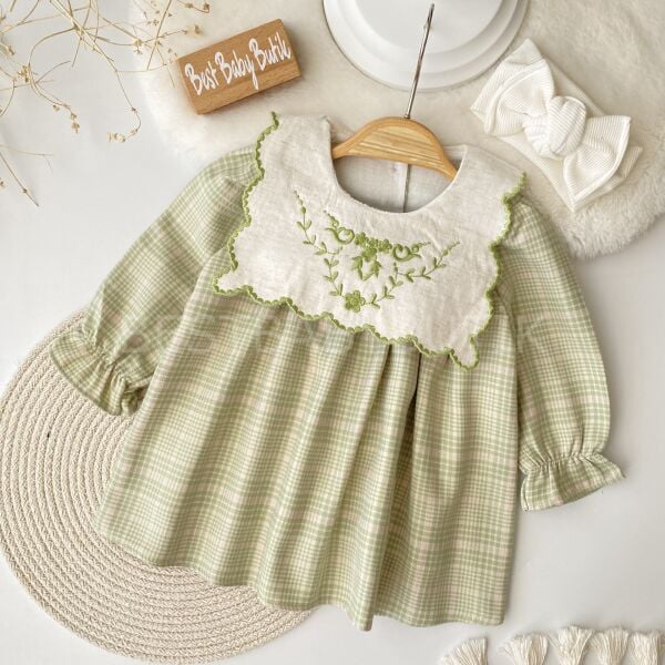 Nakışlı Yaka Detaylı Pitikare Robalı Elbise