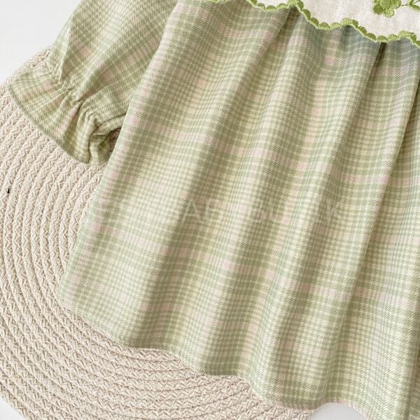 Nakışlı Yaka Detaylı Pitikare Robalı Elbise