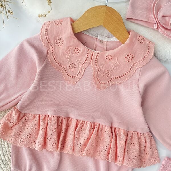 Fisto Yakalı Güllü Bandanalı ve Çoraplı 3’Lü Romper Takım