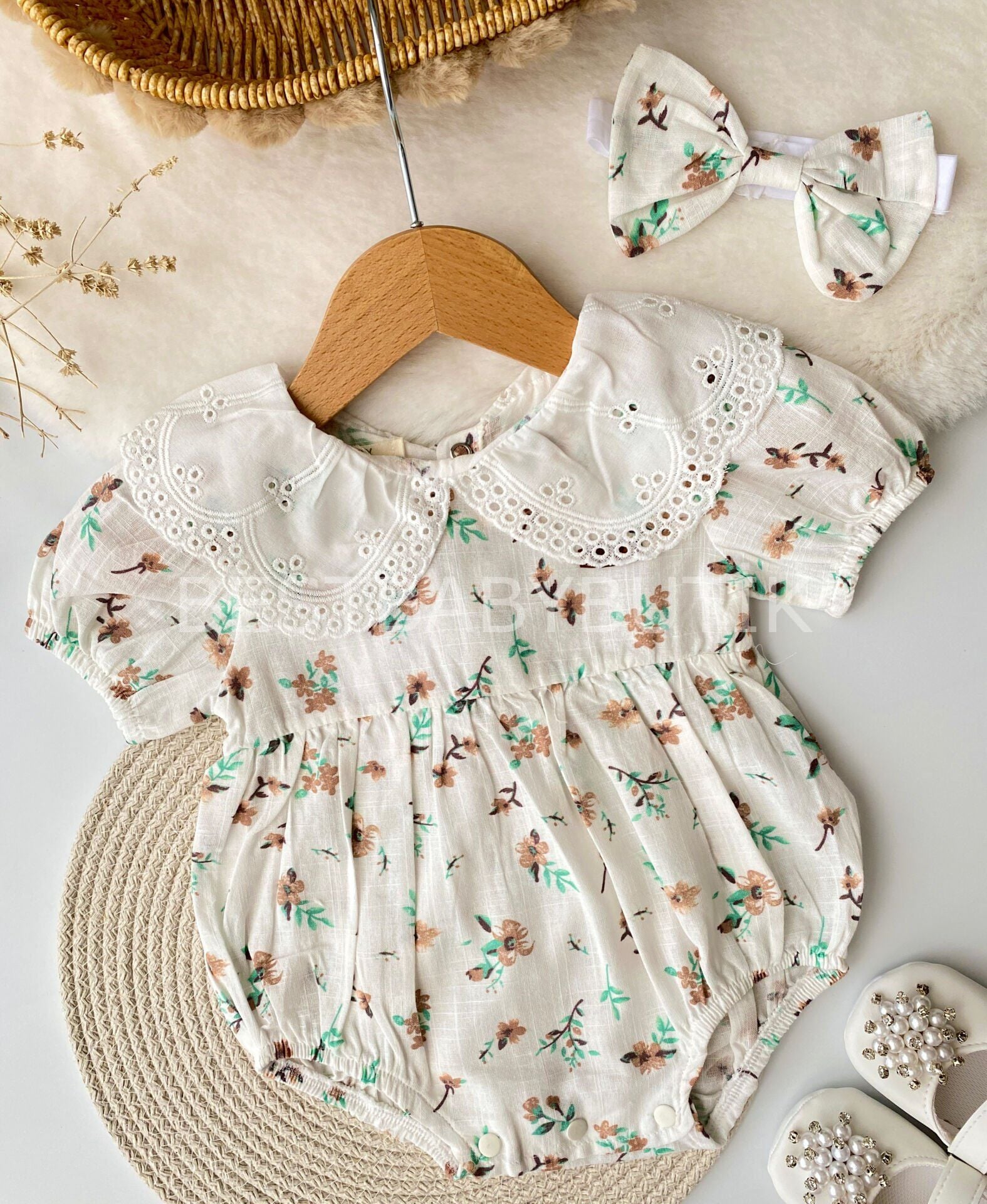 Çiçekli Fisto Yakalı Bandanalı Romper 18 AY