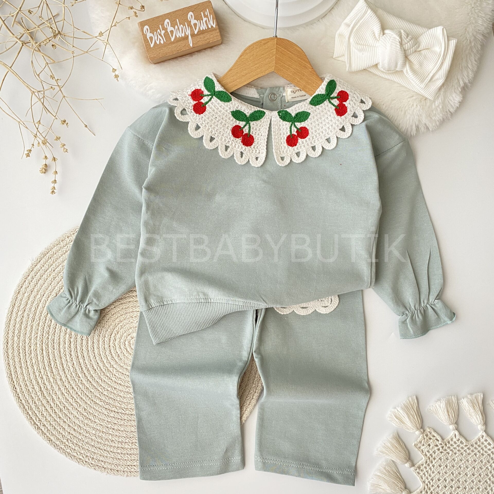 Kiraz Yaka Detaylı Bol Paça 2’Li Takım