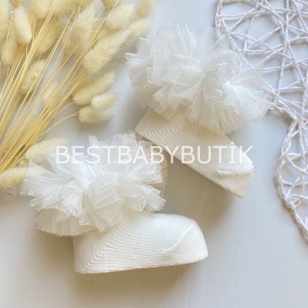 KREM RENK TÜTÜ ÇORAP (0-6Ay)