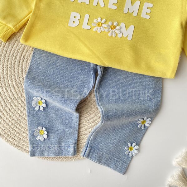 Papatyalı Detaylı Kot Pantolonlu 2’Li Takım