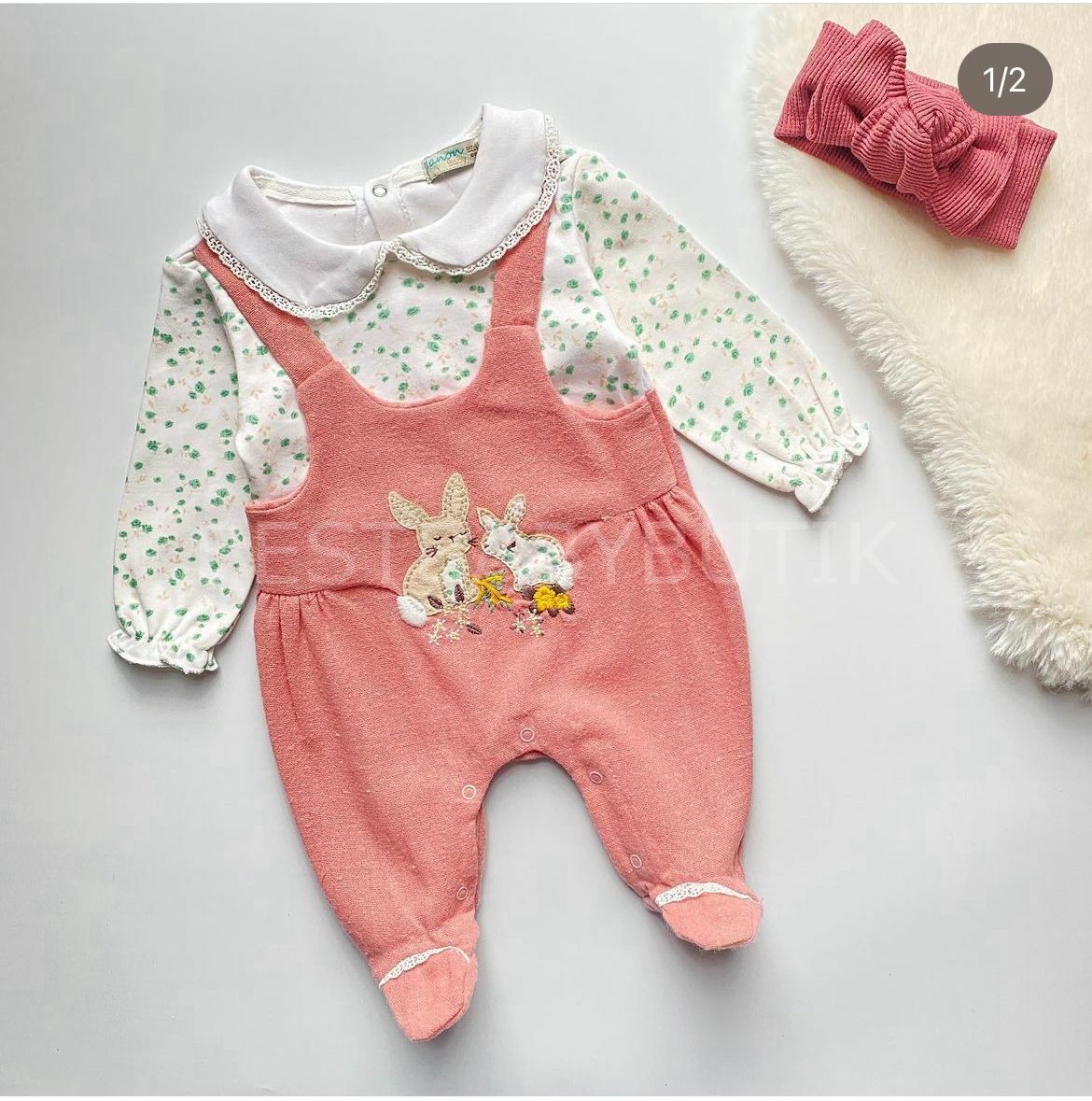TAVŞAN İŞLEMELİ BEBE YAKA ASKILI TULUM
