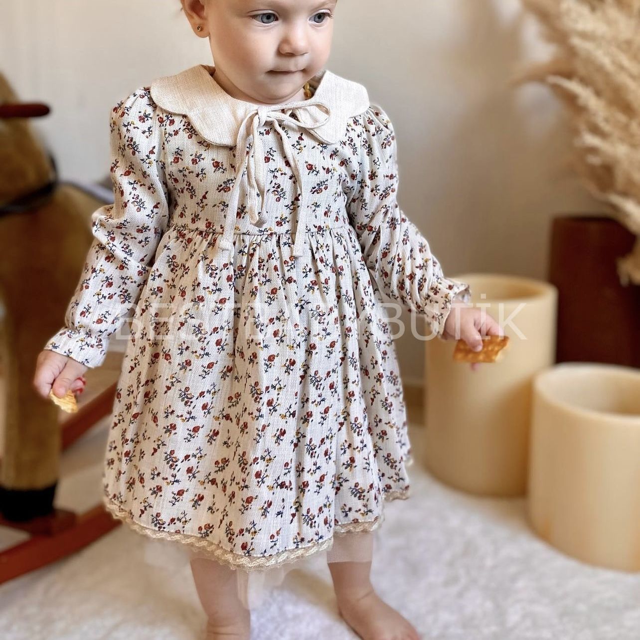 PERA ÇITIR ÇİÇEKLİ BEBE YAKA TÜLLÜ ELBİSE