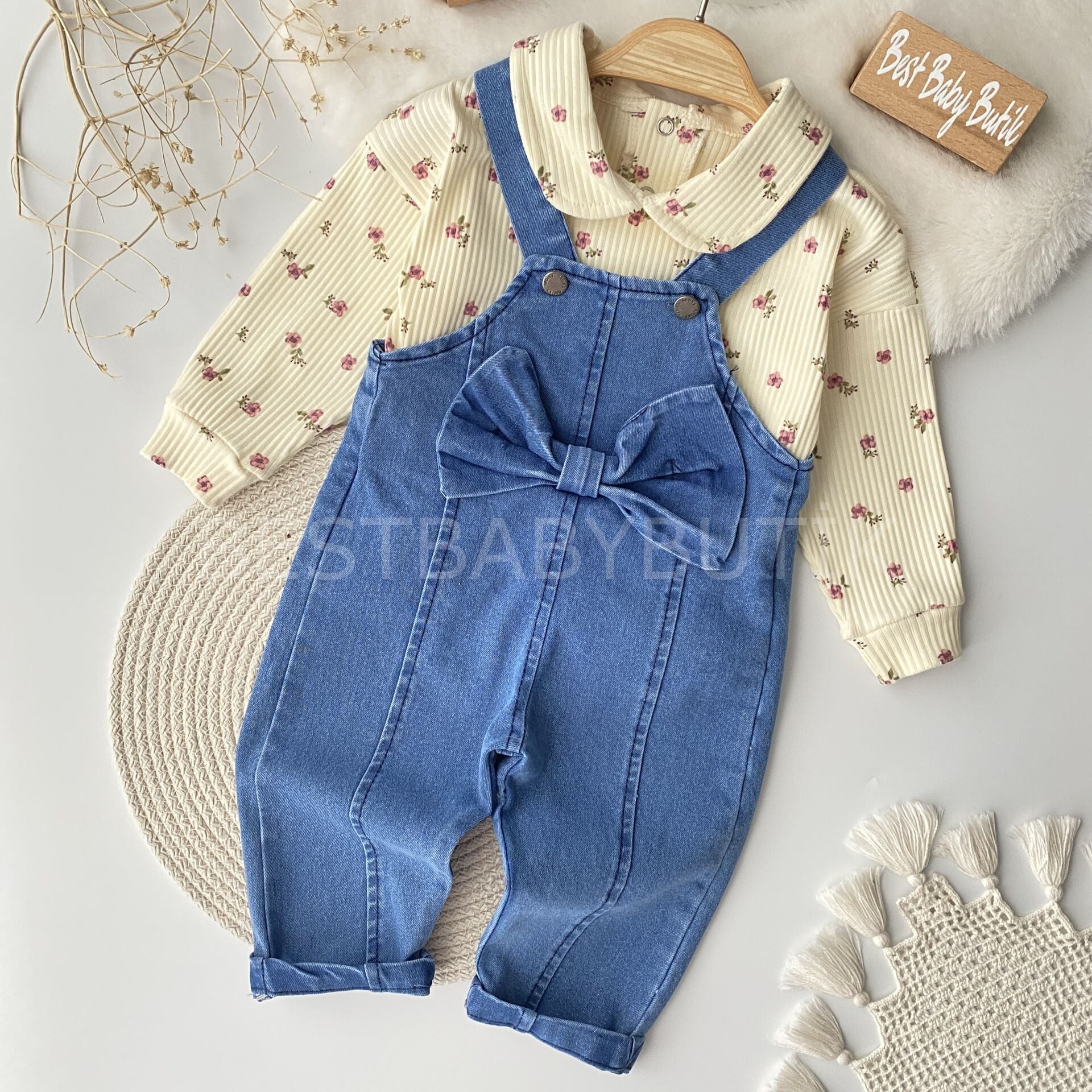 Çıtır çiçekli fiyonklu kot salopet 6-9 AY