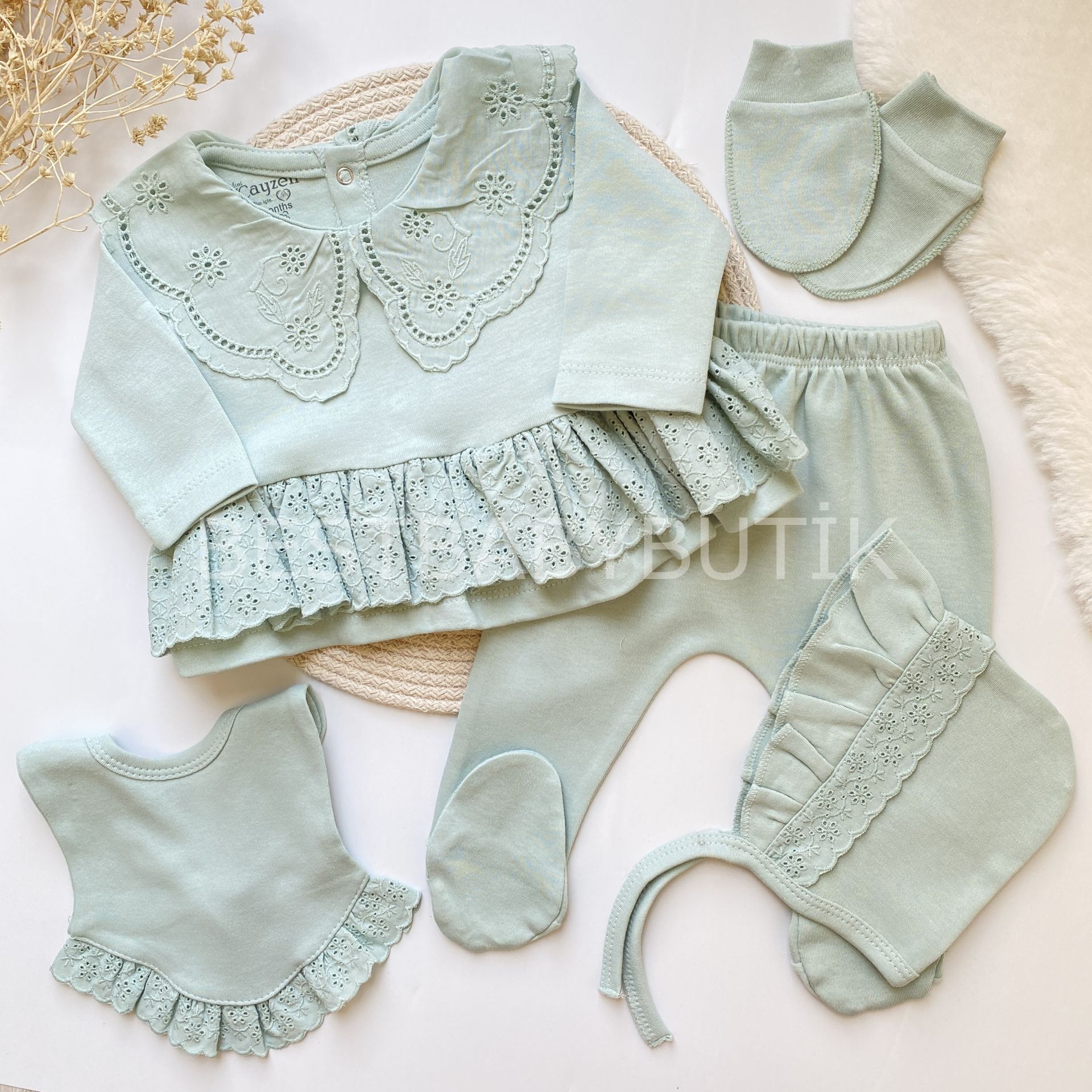 Fisto Yaka Detaylı Fırfırlı 5 Parça Hastane Çıkışı Seti