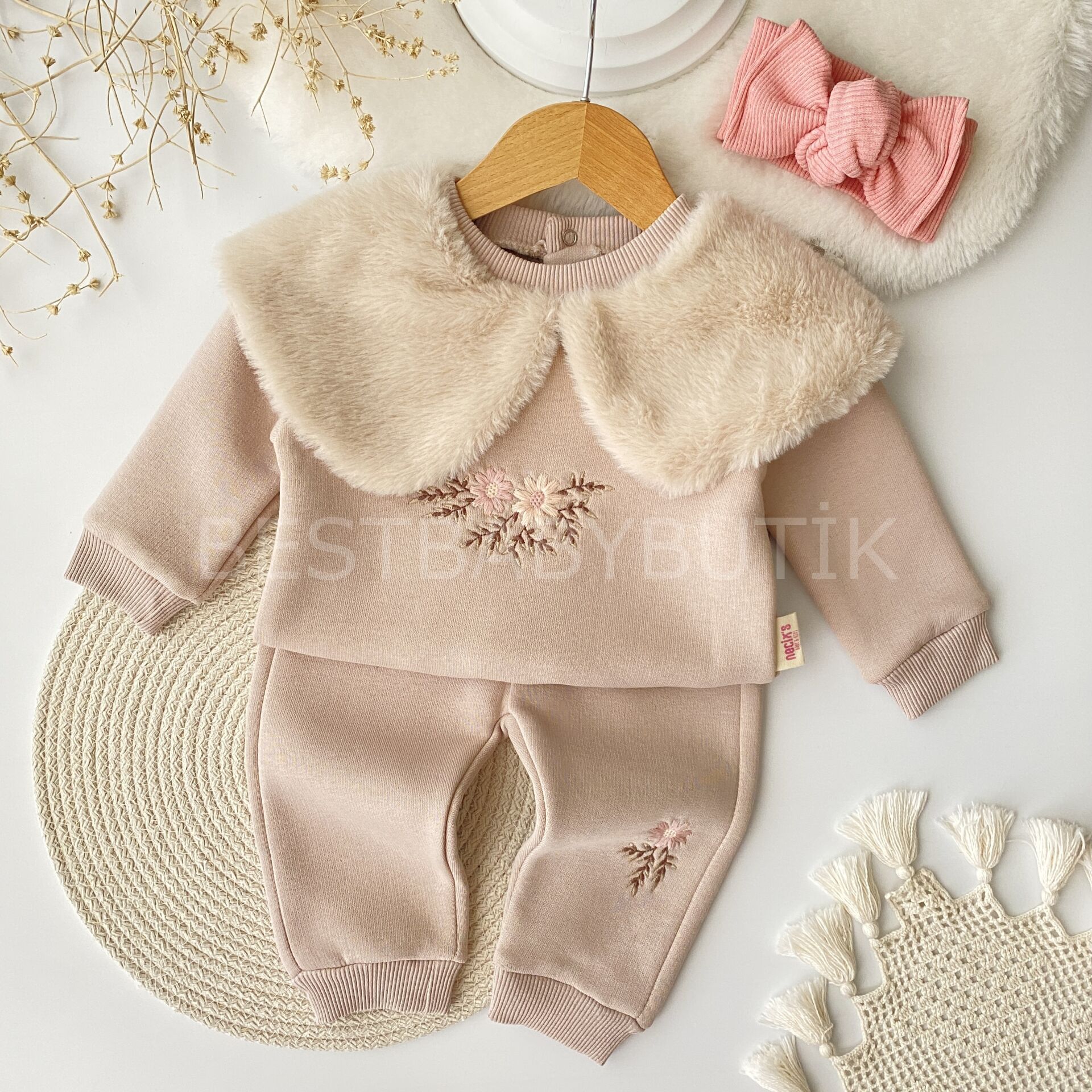 Peluş Büyük Yakalı Nakışlı Şardonlu Kışlık 2’Li Takım