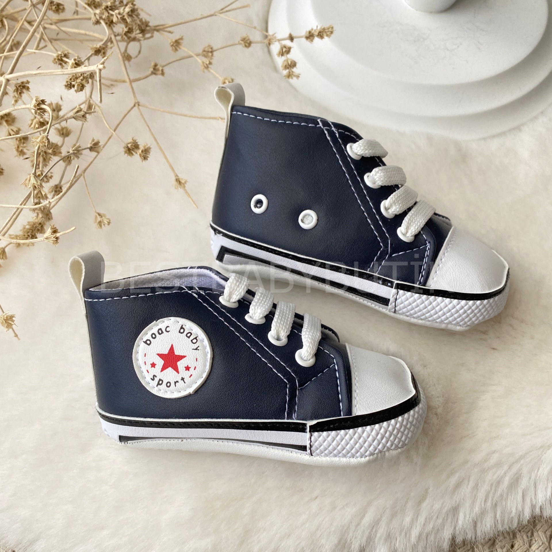 Siyah Bebek Convers Ayakkabı