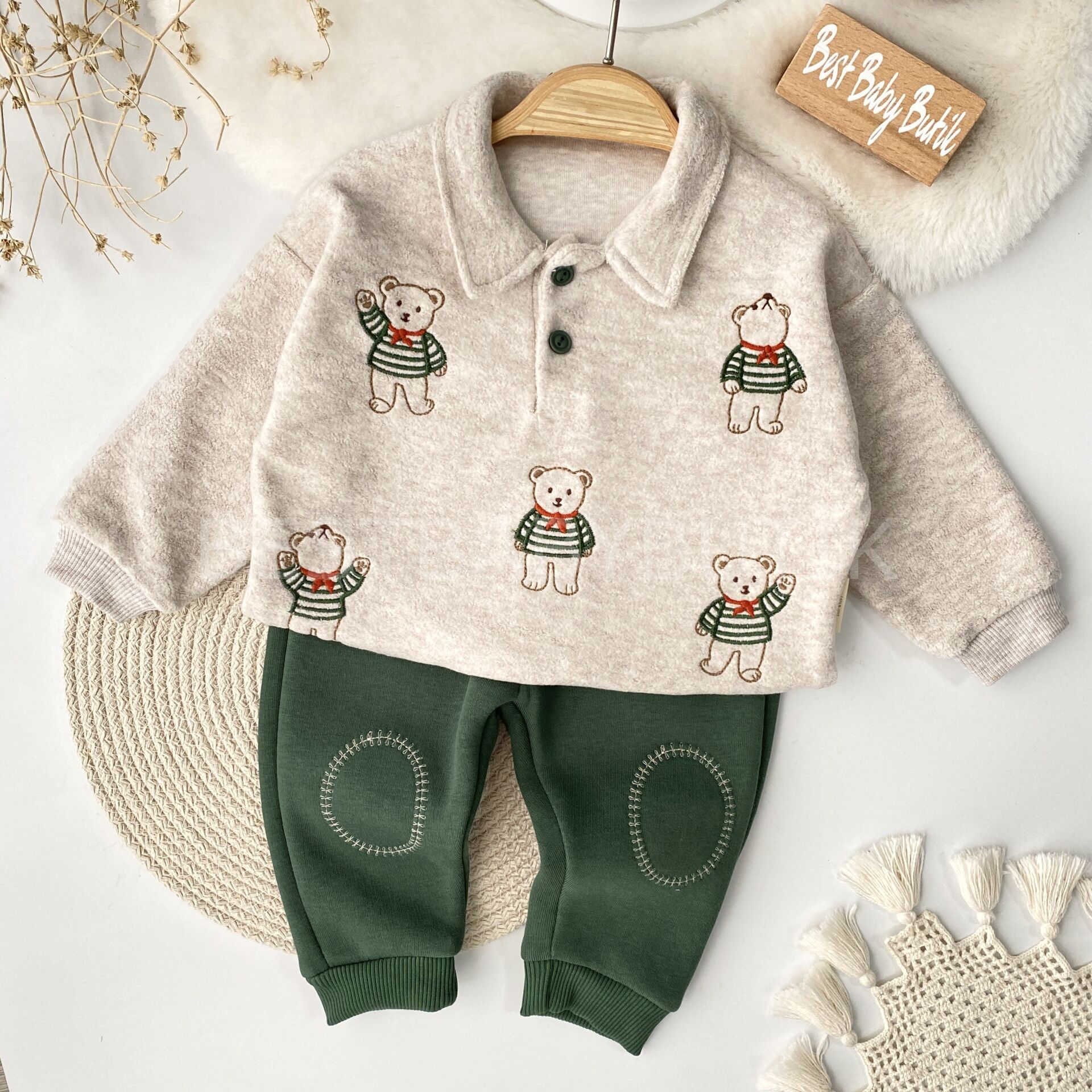 Polo Yaka Ayıcık Nakışlı Yumoş 2’Li Takım