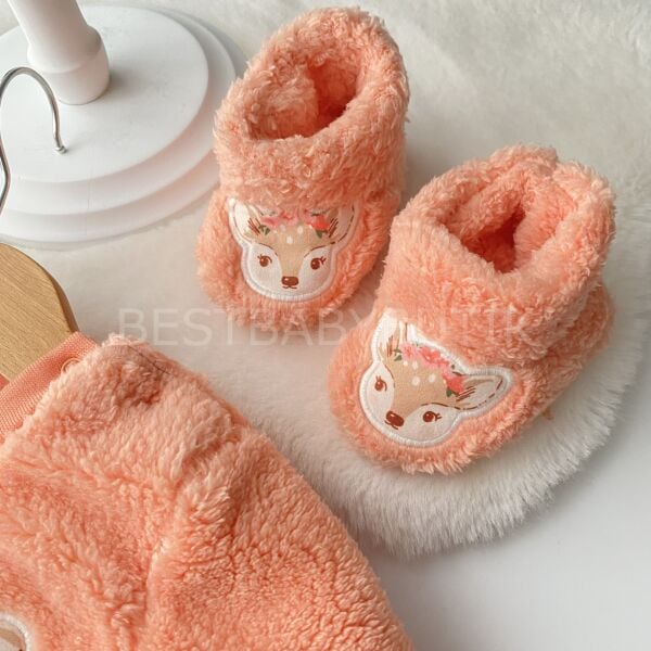 Geyik Detaylı Peluş Panduflu 3’lü Takım