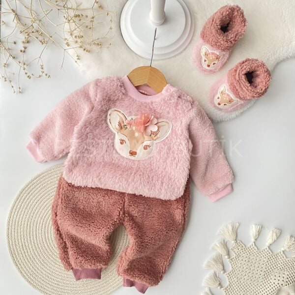 Geyik Detaylı Peluş Panduflu 3’lü Takım