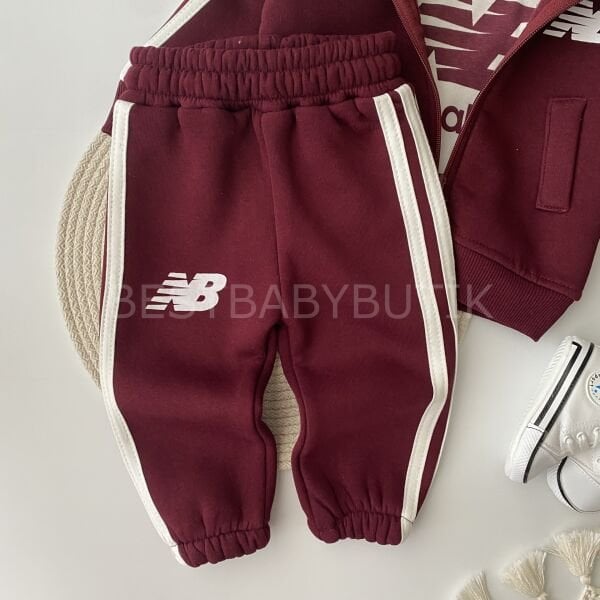 NewBalance Yazı Detaylı Şardonlu 3’Lü Takım