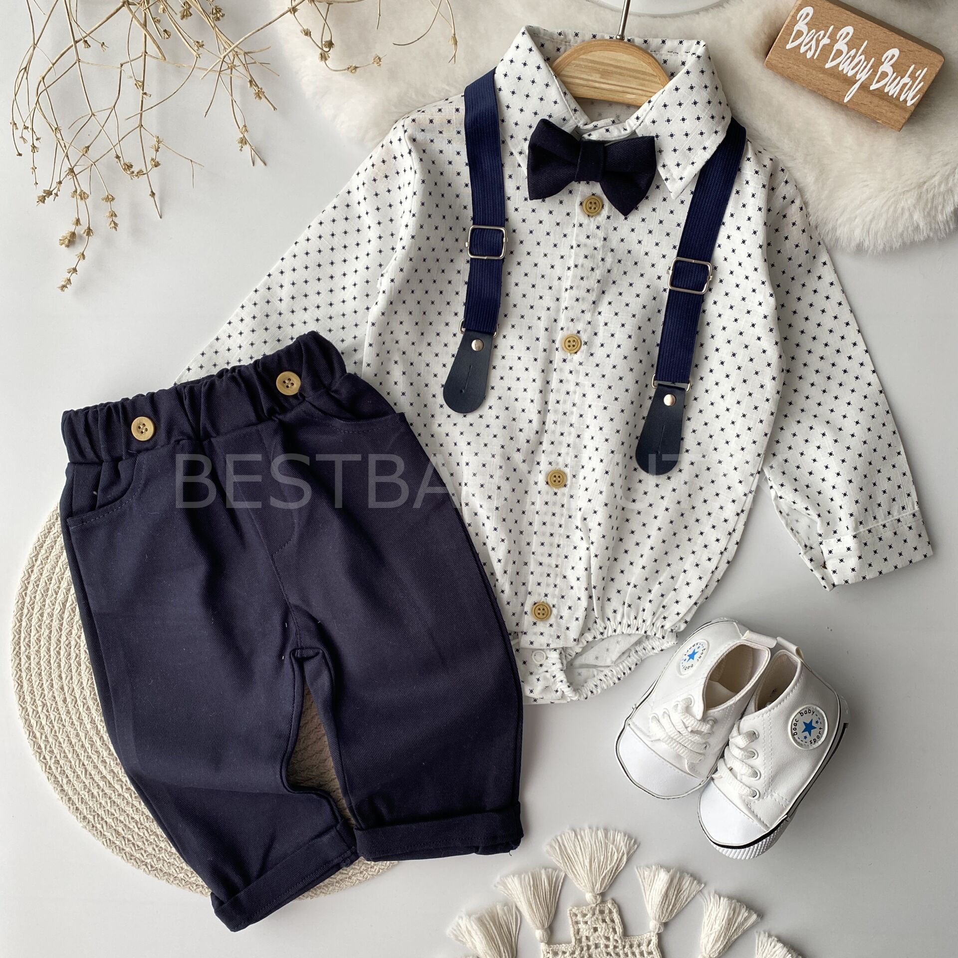 Carles Papyonlu Zıbın Gömlekli Askılı Takım