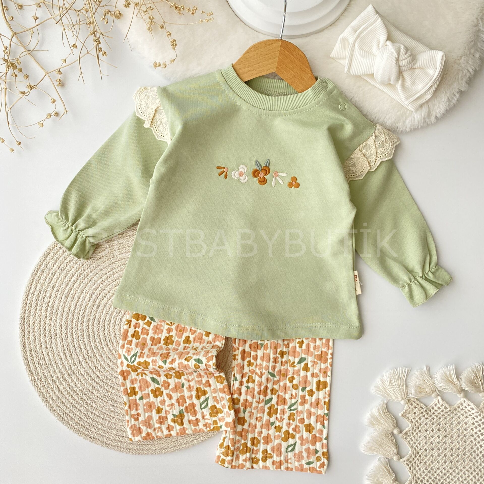 Çiçek Nakışlı Bol Paça 2’Li Takım