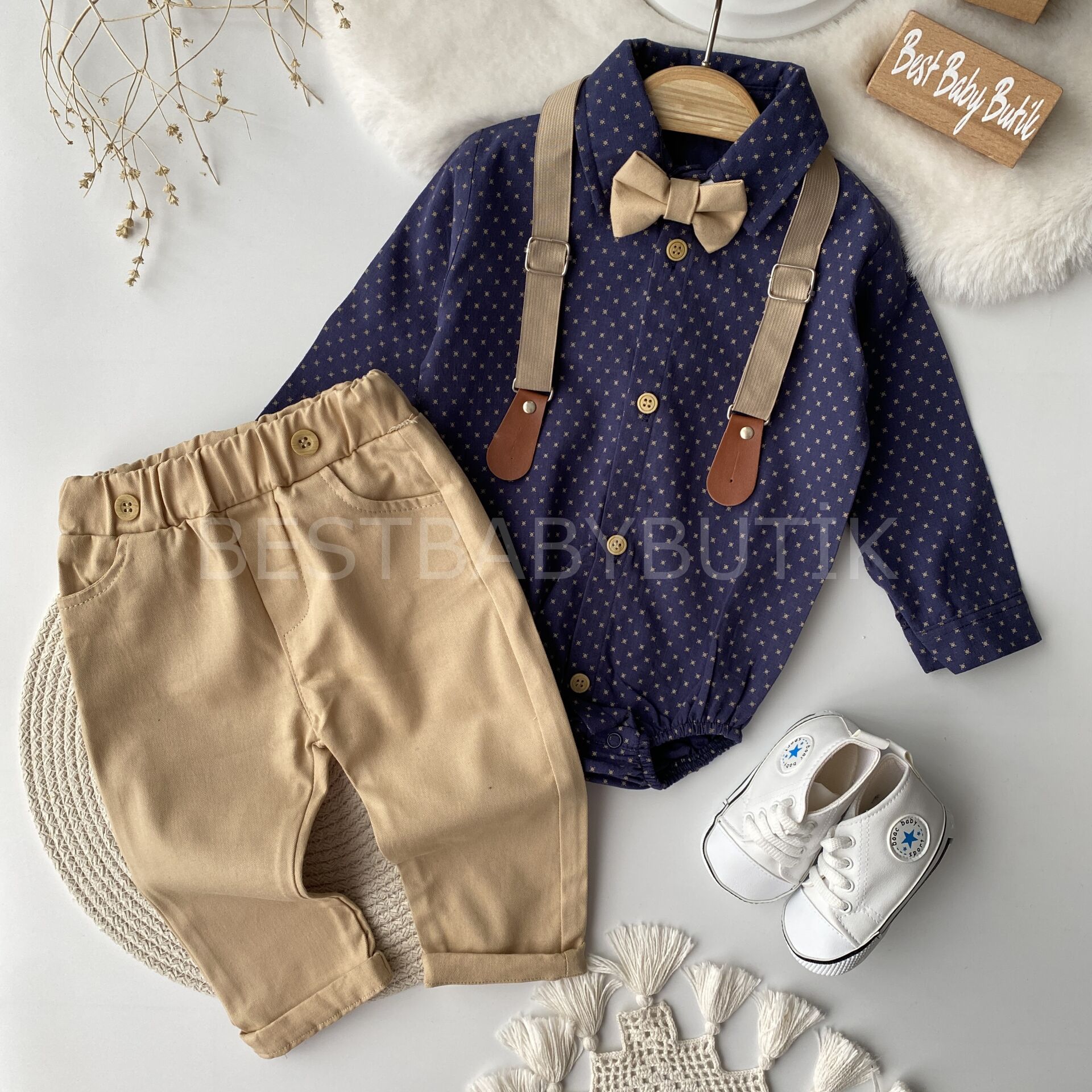 Carles Papyonlu Zıbın Gömlekli Askılı Takım 9-12 AY