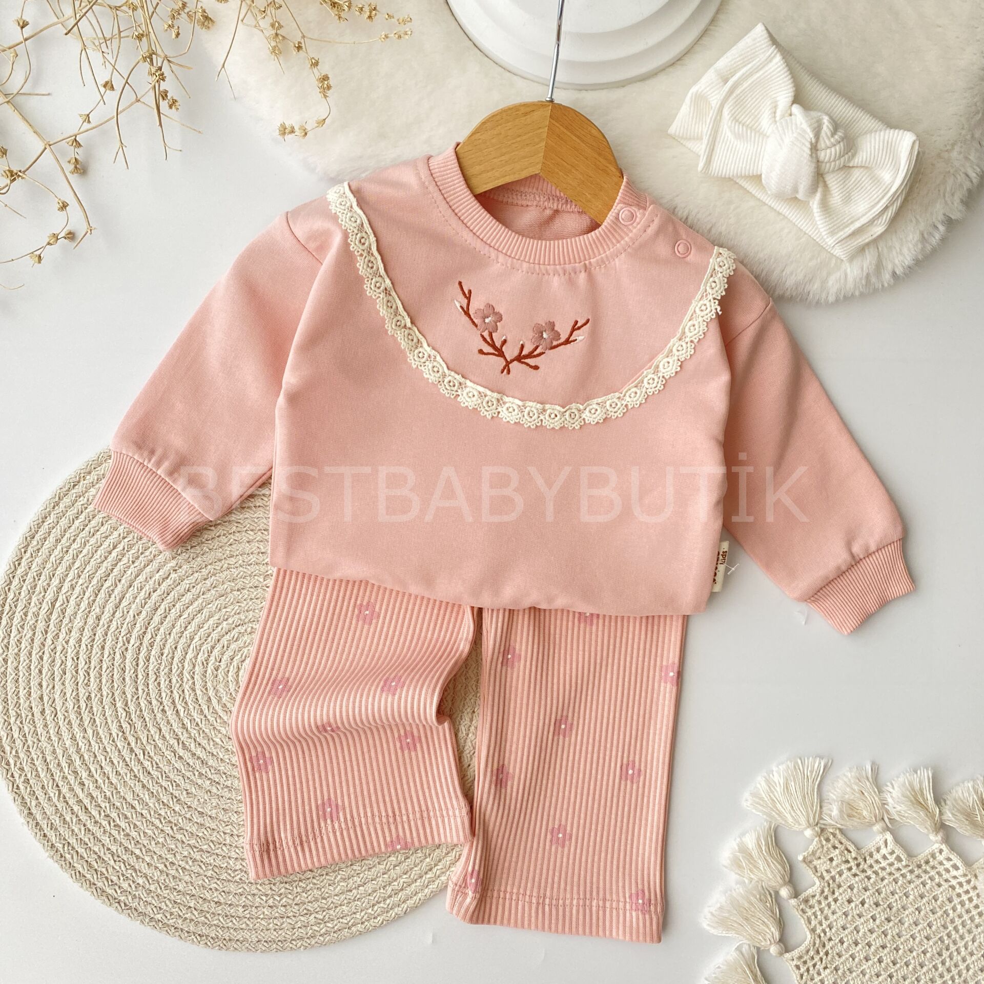 Çiçek Nakışlı Bol Paça 2’Li Takım