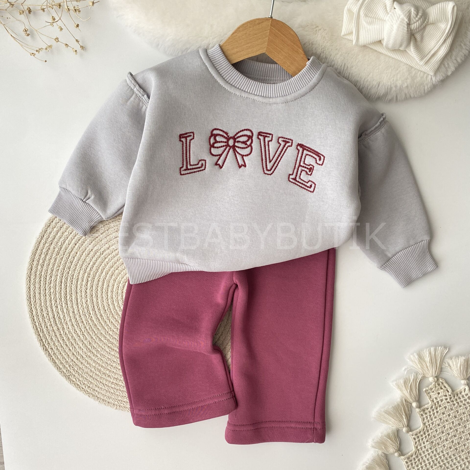 Love Nakışlı Balon Kol Şardonlu 2’Li Bol Paça Takım 6-9 AY