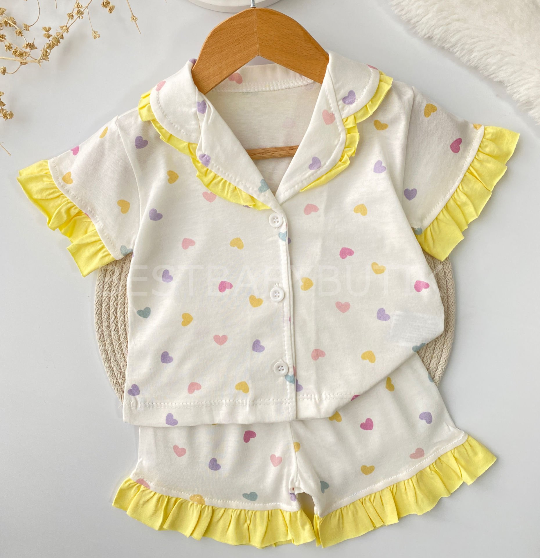 Kalpli Fırfırlı Pijama Takımı