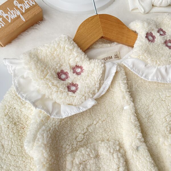 Çiçek Nakış Bebe Yakalı Peluş Hırka