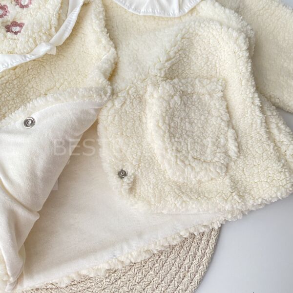 Çiçek Nakış Bebe Yakalı Peluş Hırka