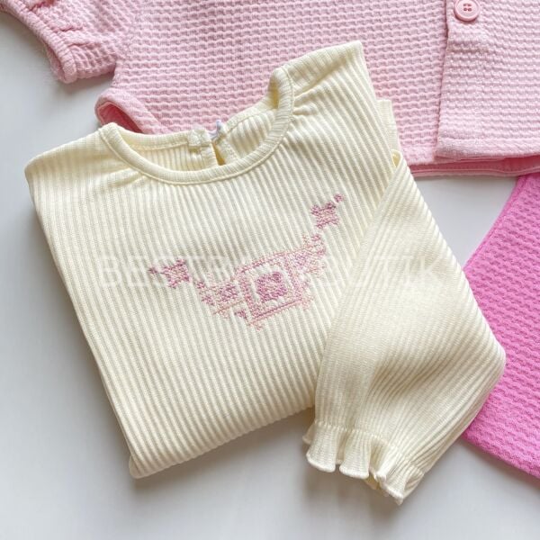 ZARİFÇE NAKIŞLI YAKA DETAYLI PANÇO HIRKALI İSPANYOL PAÇA 3’LÜ TAKIM