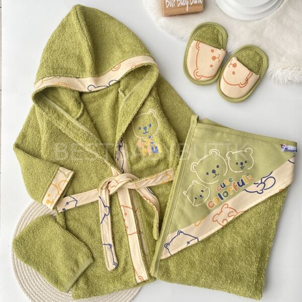 Ayıcık Baskılı 4 Parçalı Bornoz Takımı