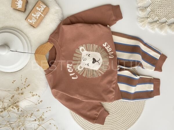 Aslan Baskılı Çizgili Eşofman Takımı