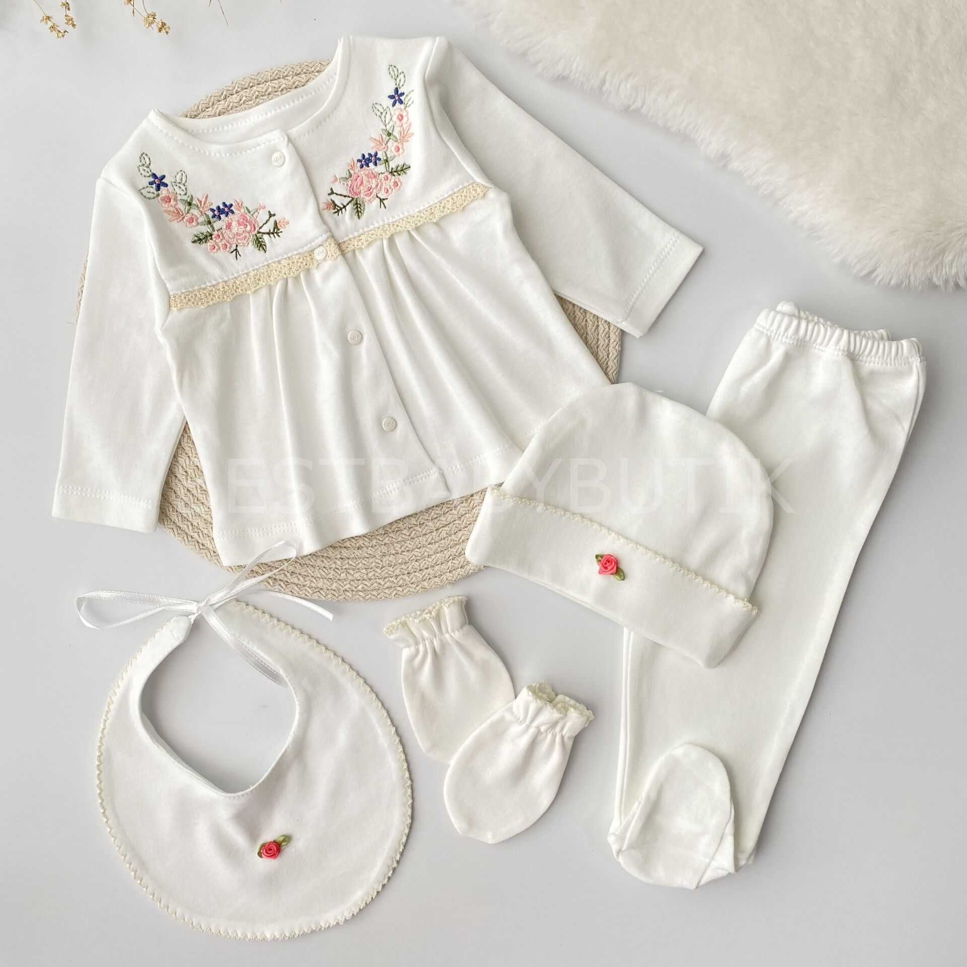 Premium Nakışlı Pamuklu 5 Parça Hastane Çıkışı Seti