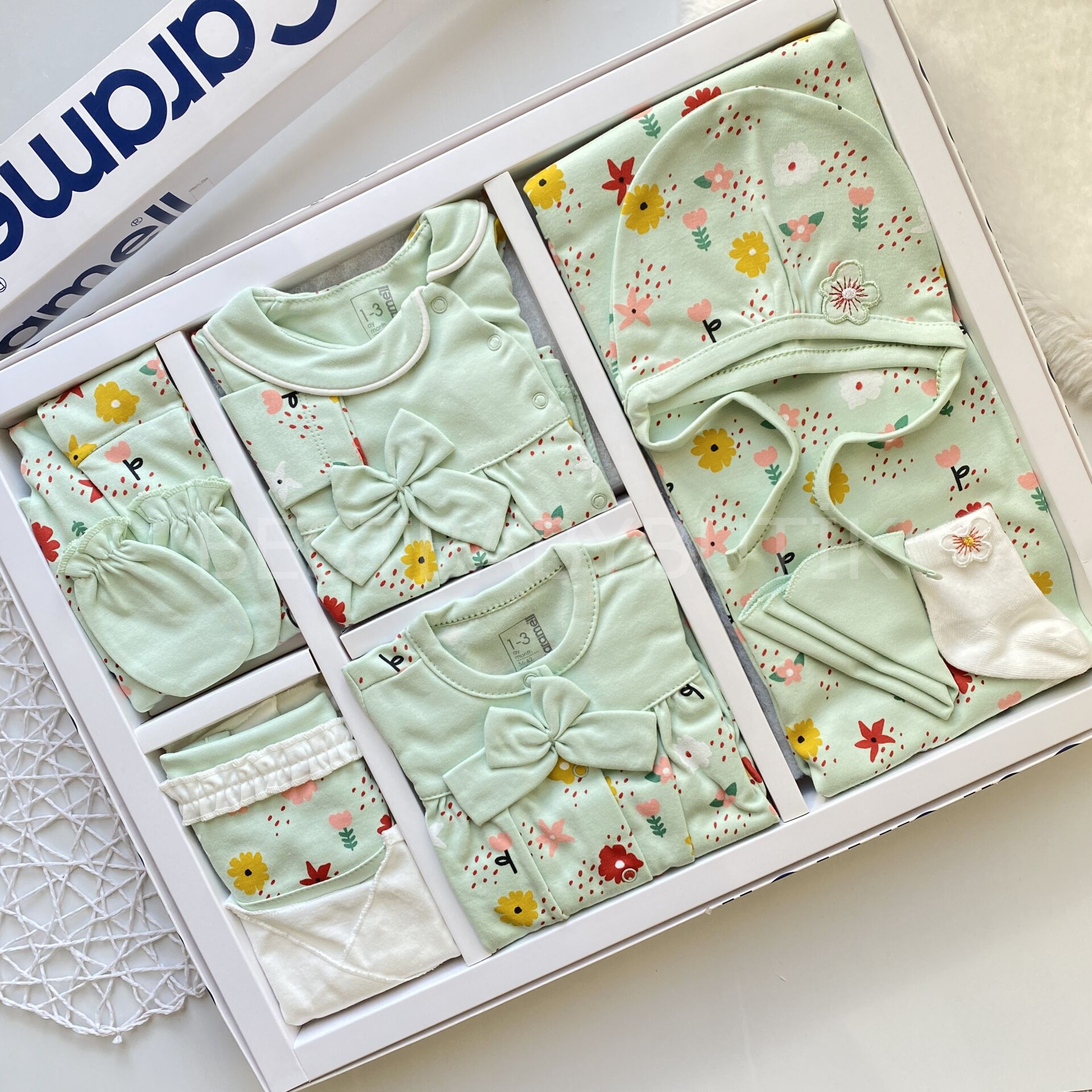 CRMLL FLOWERS ÇİÇEK DESENLİ 10 PARÇA HASTANE ÇIKIŞI SETİ