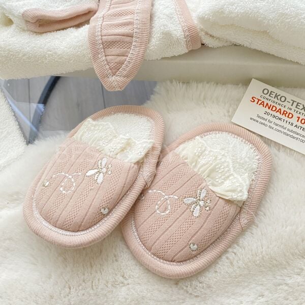 GAYE Kelebek Nakışlı Zarif 4 Parça Bornoz Seti