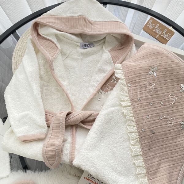 GAYE Kelebek Nakışlı Zarif 4 Parça Bornoz Seti