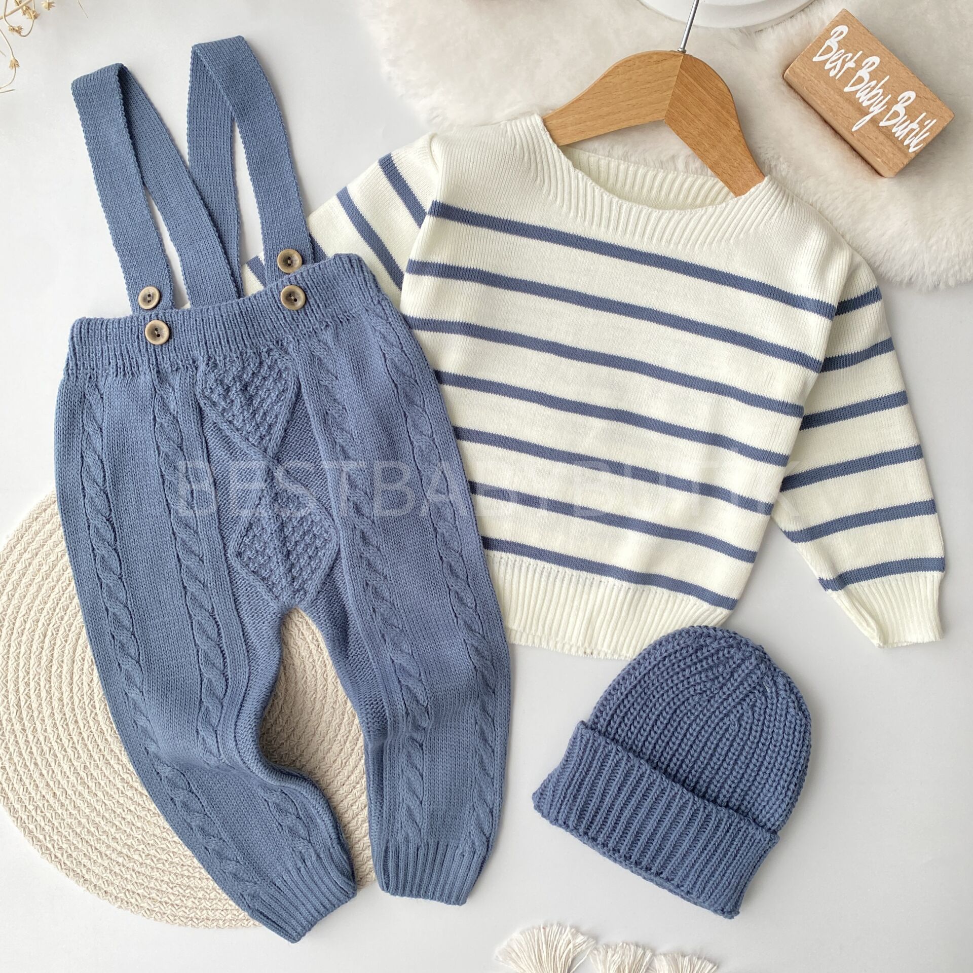 Çizgili Triko Kazak Ve Şapkalı 3’Lü Tulum Seti