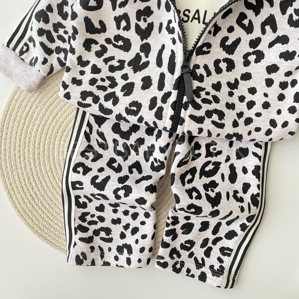 Leopar Hugg Baskılı Kalın Fermuar Bol Paça 3’Lü Eşofman Takımı