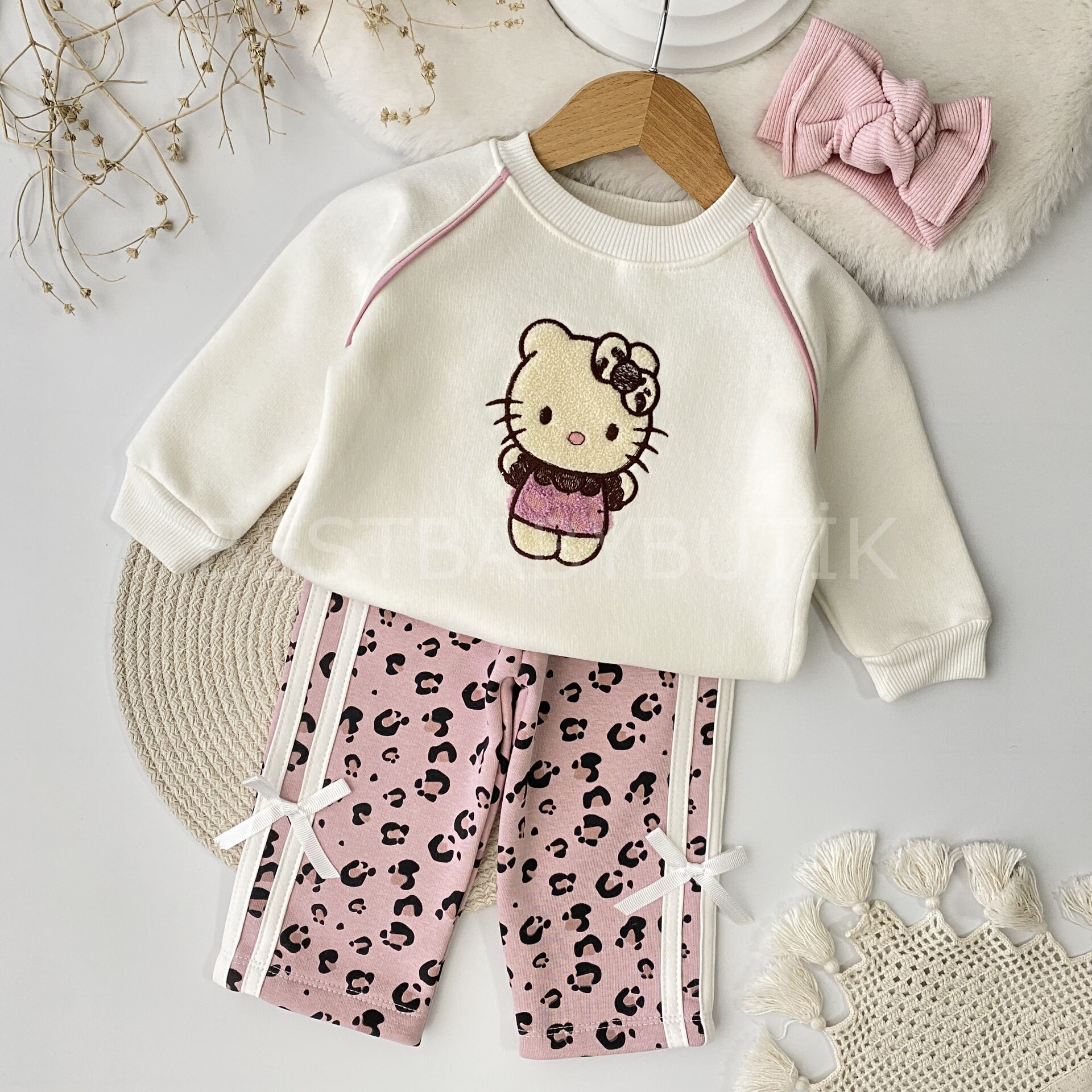 Hello Kitty Bol Paça Şardonlu Kışlık 2’Li Takım