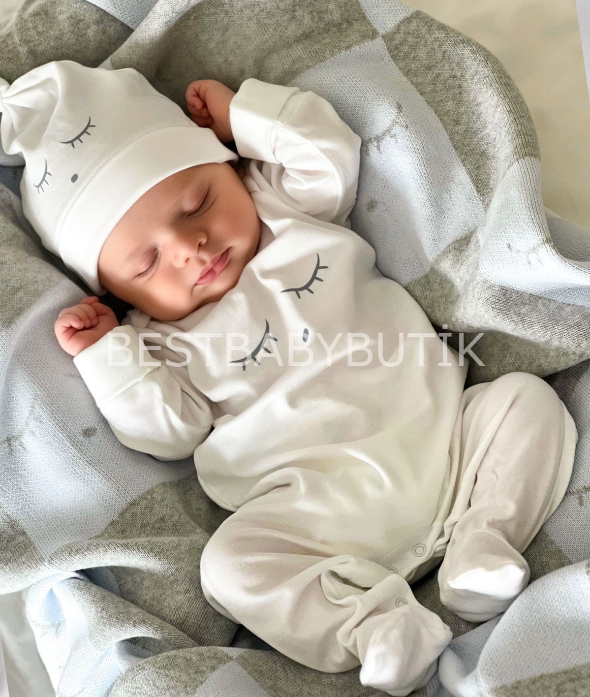 UYKUCU ŞAPKA DETAYLI TULUM VE BERESİ 3-6 AY