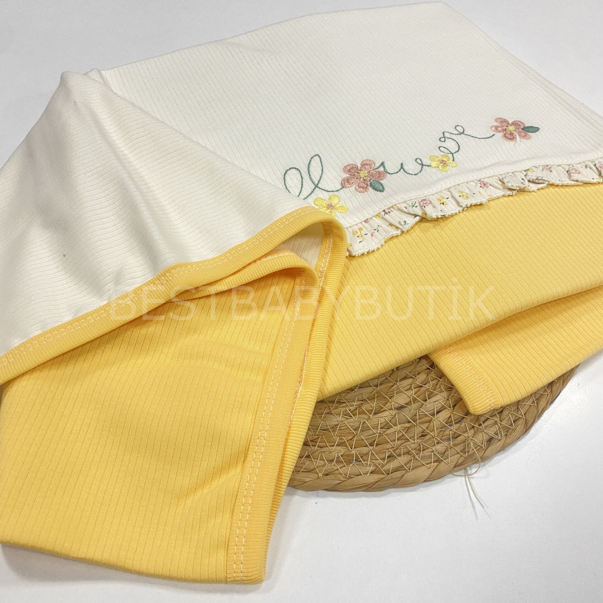 FLOWERS ÇITIR ÇİÇEK İŞLEMELİ ÇİFT KATLI BÜYÜK BOY  BATTANİYE