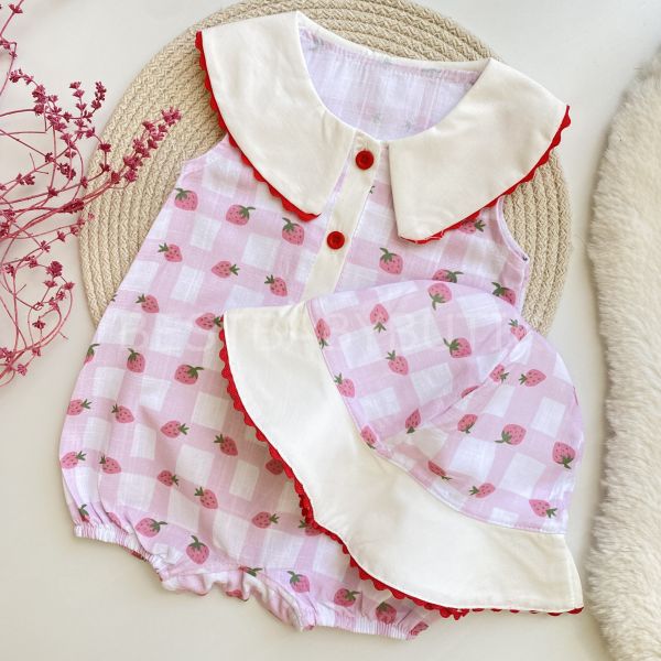 ÇİLEK DETAYLI PÖTİKARE BEBE YAKA TULUM VE ŞAPKASI