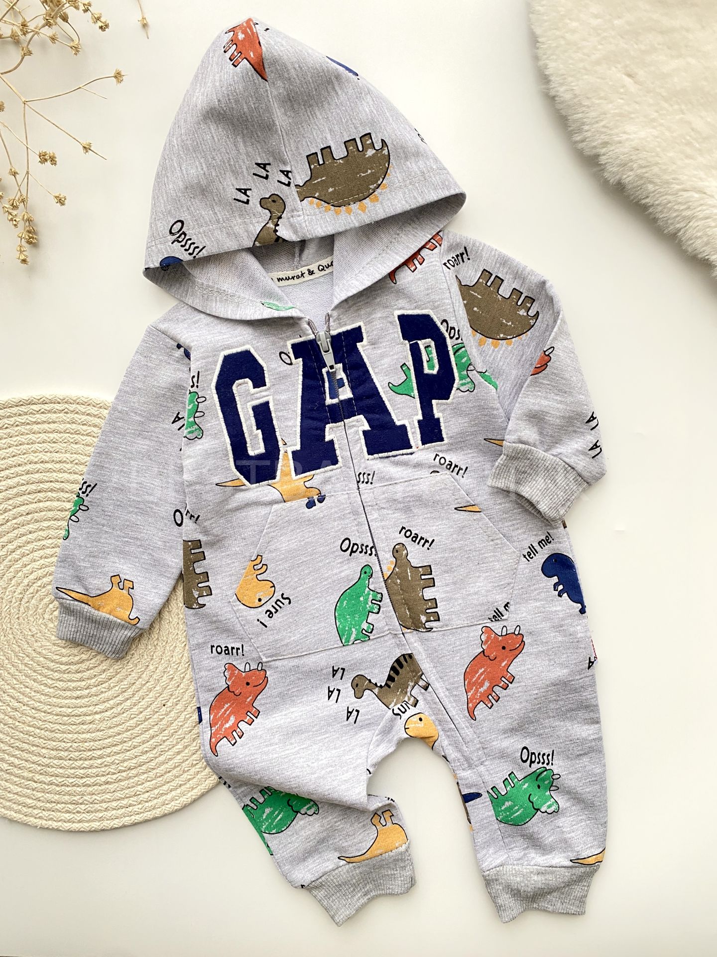 GAP DİNOZORLU KAPŞONLU FERMUARLI TULUM