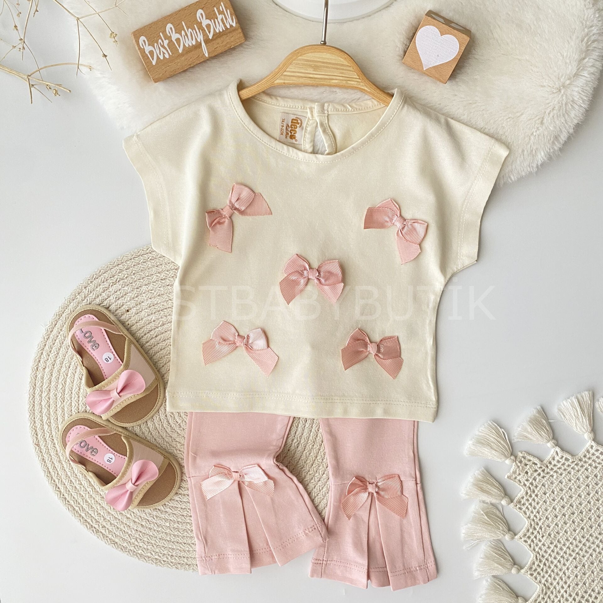 Pembe Kurdaleli İspanyol Paça Likrali Takım 1-2 YAŞ