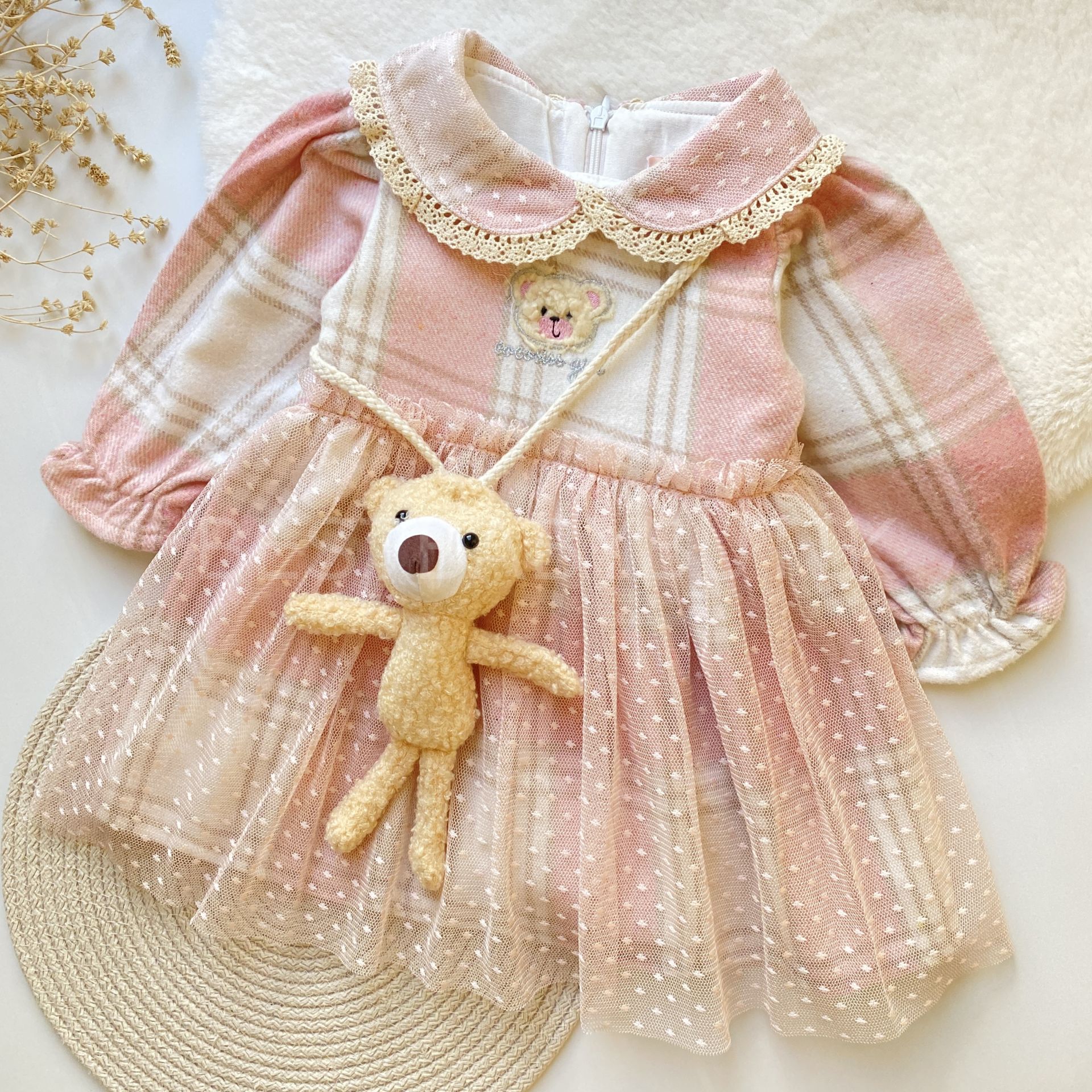 AYICIK ÇANTALI PÖTİKARE BEBEK YAKA TÜLLÜ ELBİSE