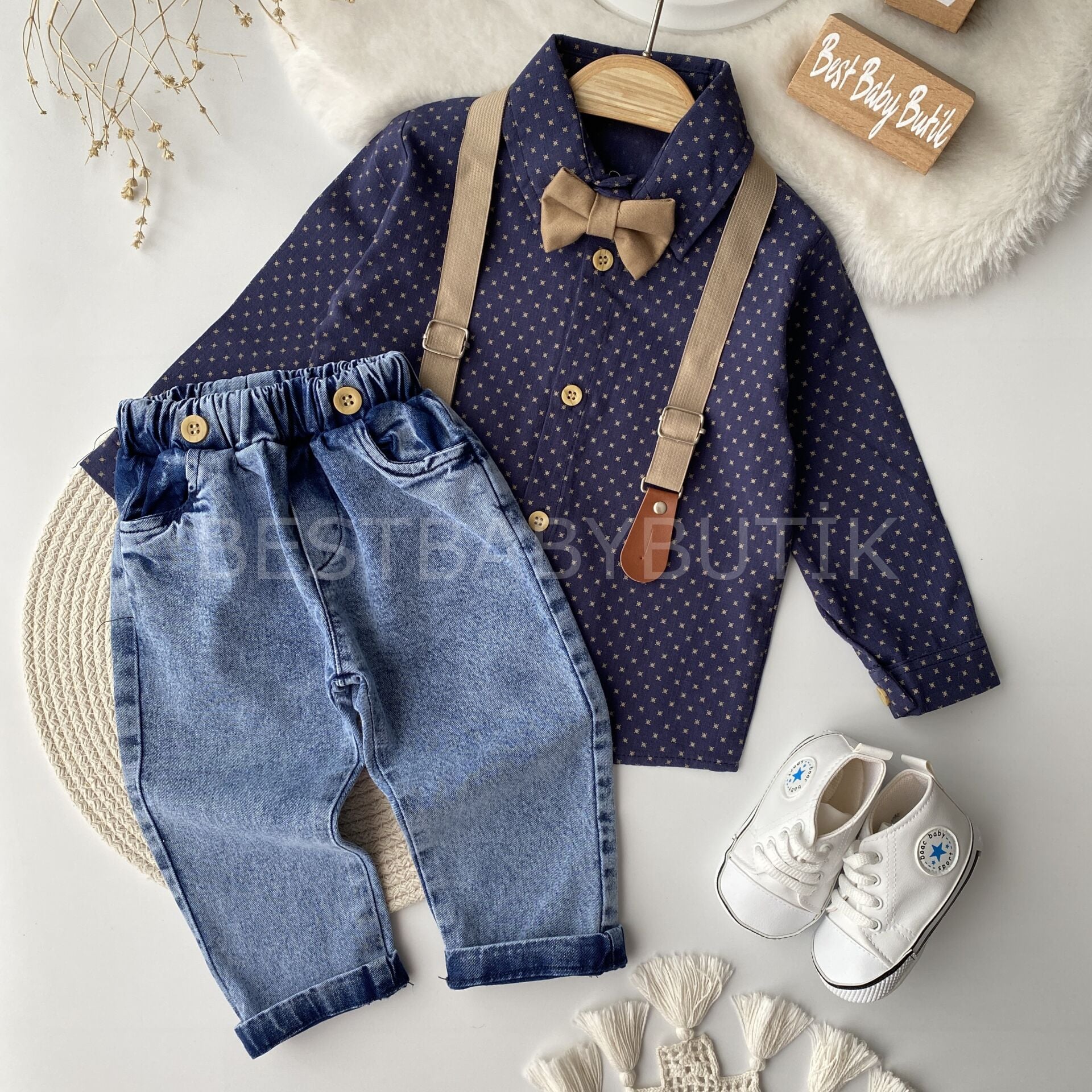 Carles Papyonlu Zıbın Gömlekli Askılı Takım 18-24 AY