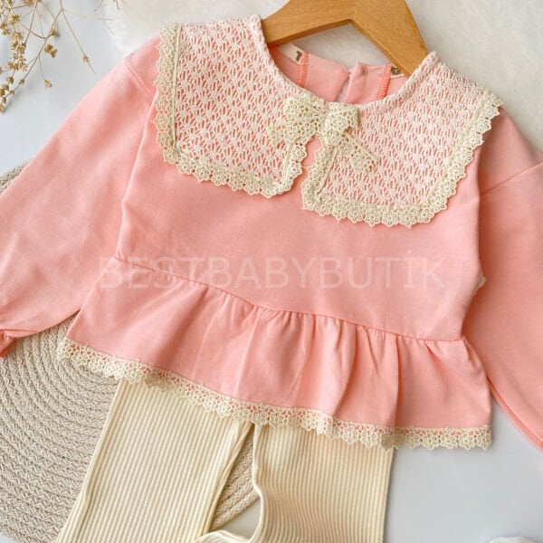 Kare Dantel Yakalı İspanyol Pantolonlu 2’Li Takım