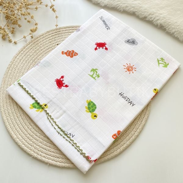 DENİZ CANLILARI DESENLİ KENARLARI OYALI MÜSLİN ÖRTÜ 80X90 CM