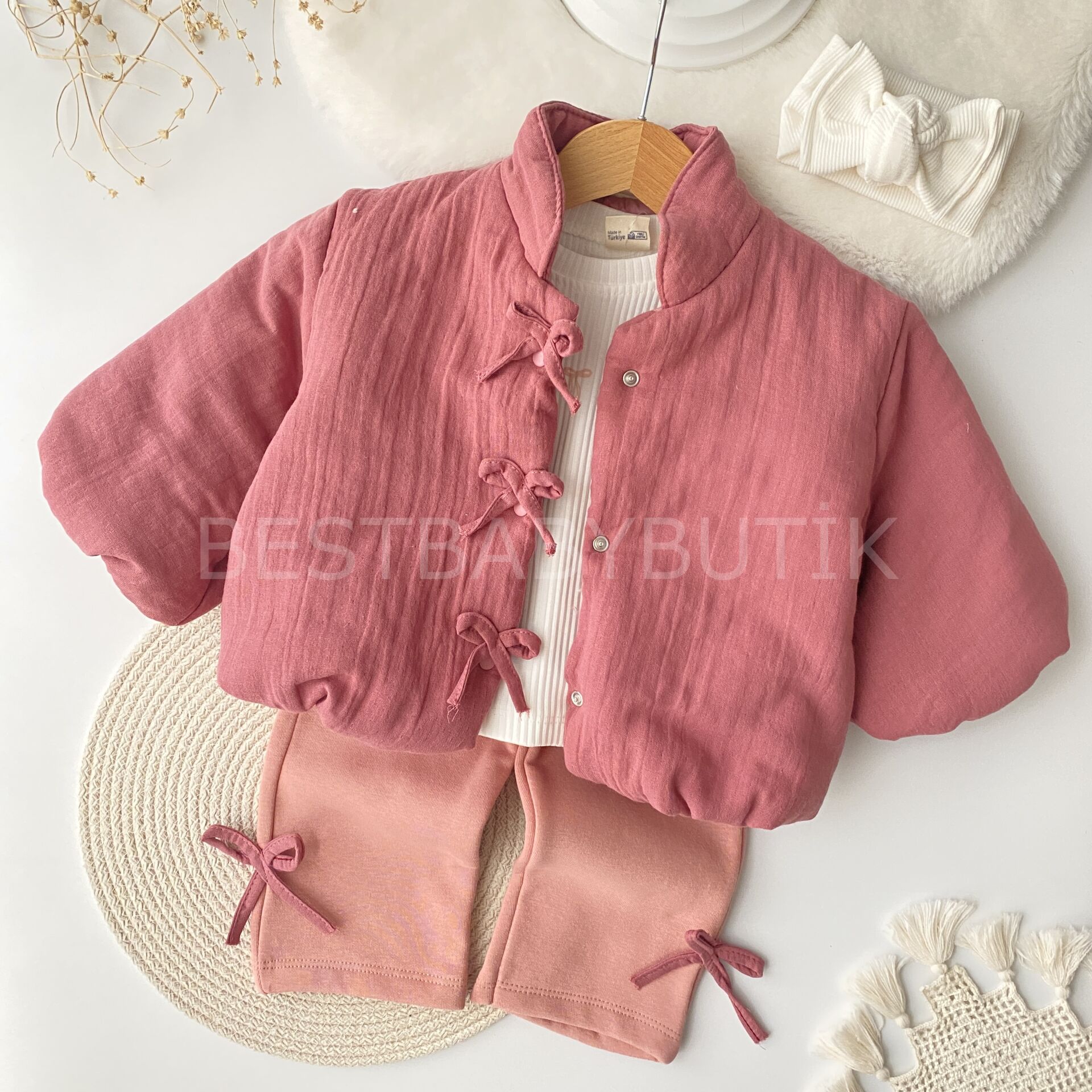 Kurdaleli Müslin Montlu Bol Paça Şardonlu 3’Lü Takımı