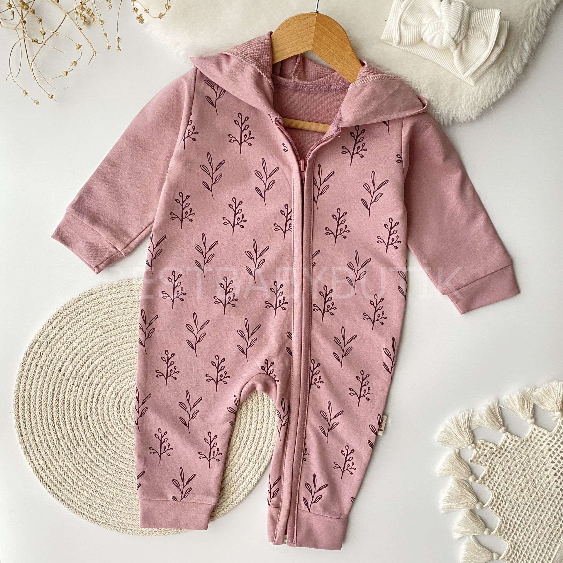 Çiçek Desenli Önden Fermuarlı Kapşonlu Tulum