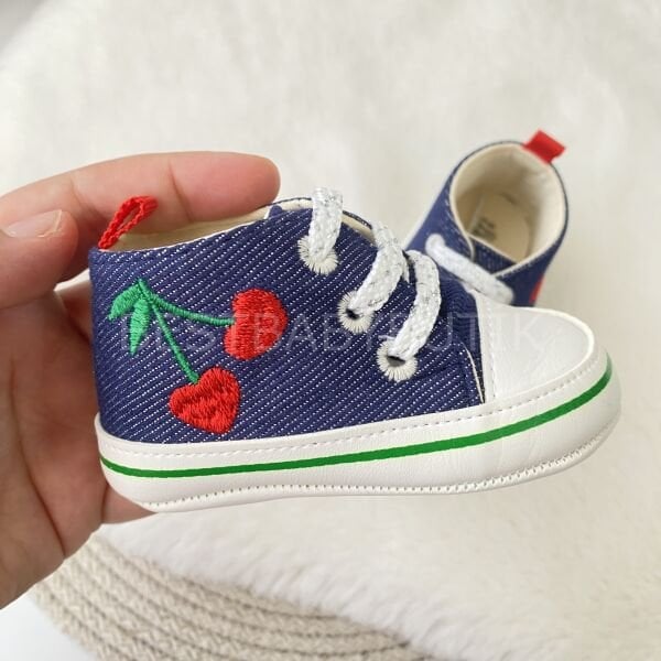 Koyu Lacivert Kirazlı Converse Ayakkabı 17 NUMARA (4-8 AY)