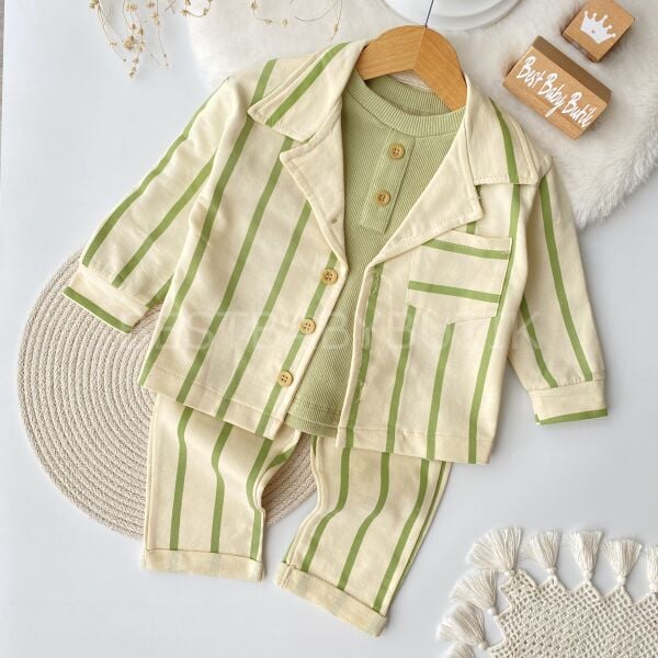Çizgili Ceketli 3’Lü Takım