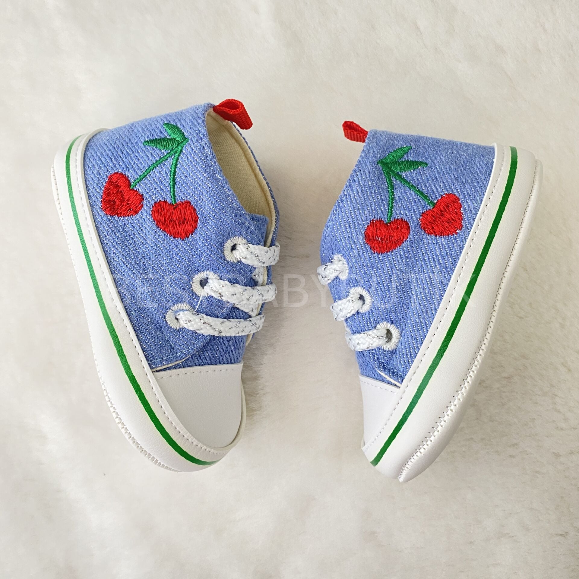 Açık Lacivert Kirazlı Converse Ayakkabı 19 NUMARA 12 CM